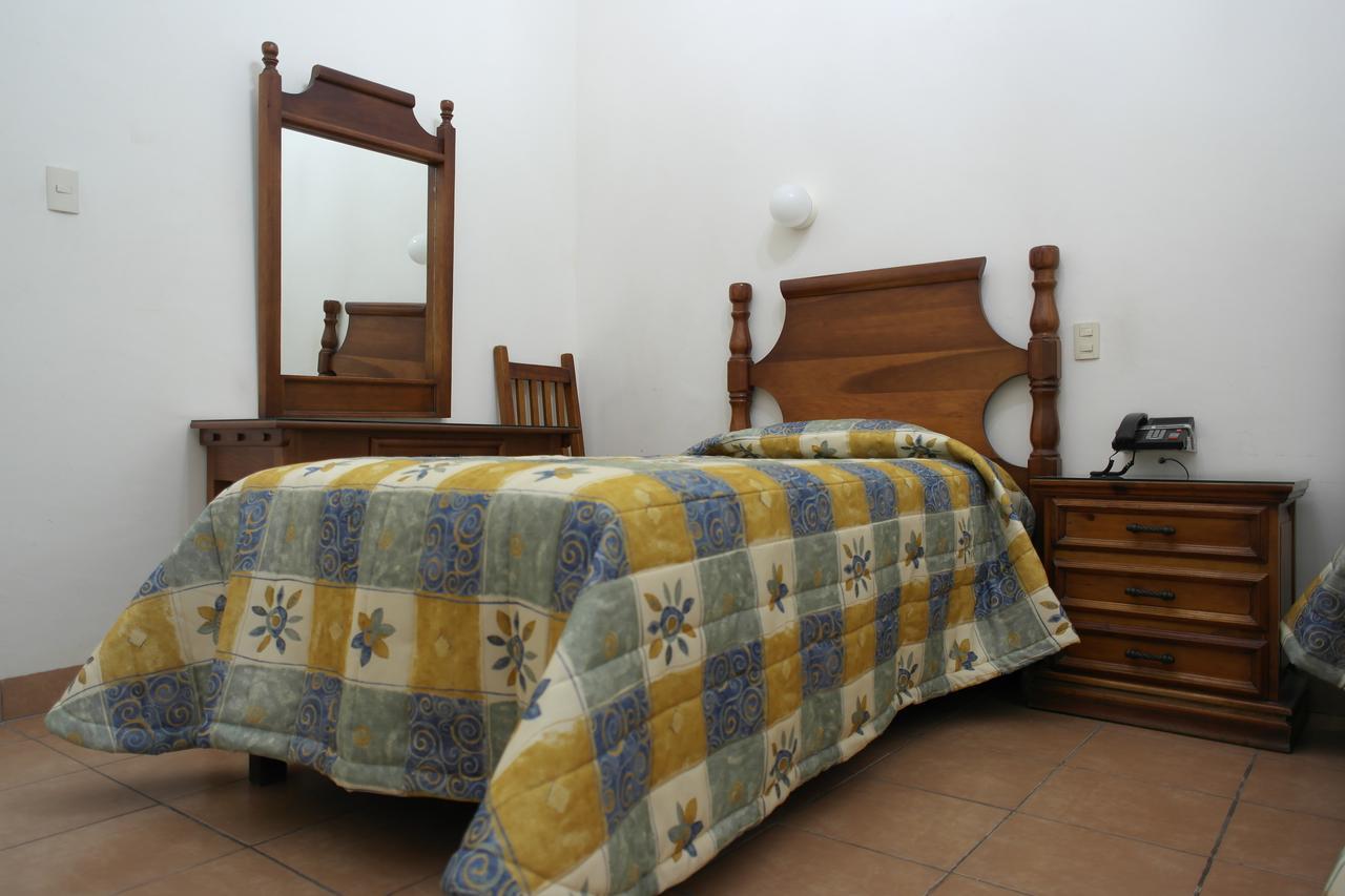 Hotel De Los Banos Pachuca Luaran gambar