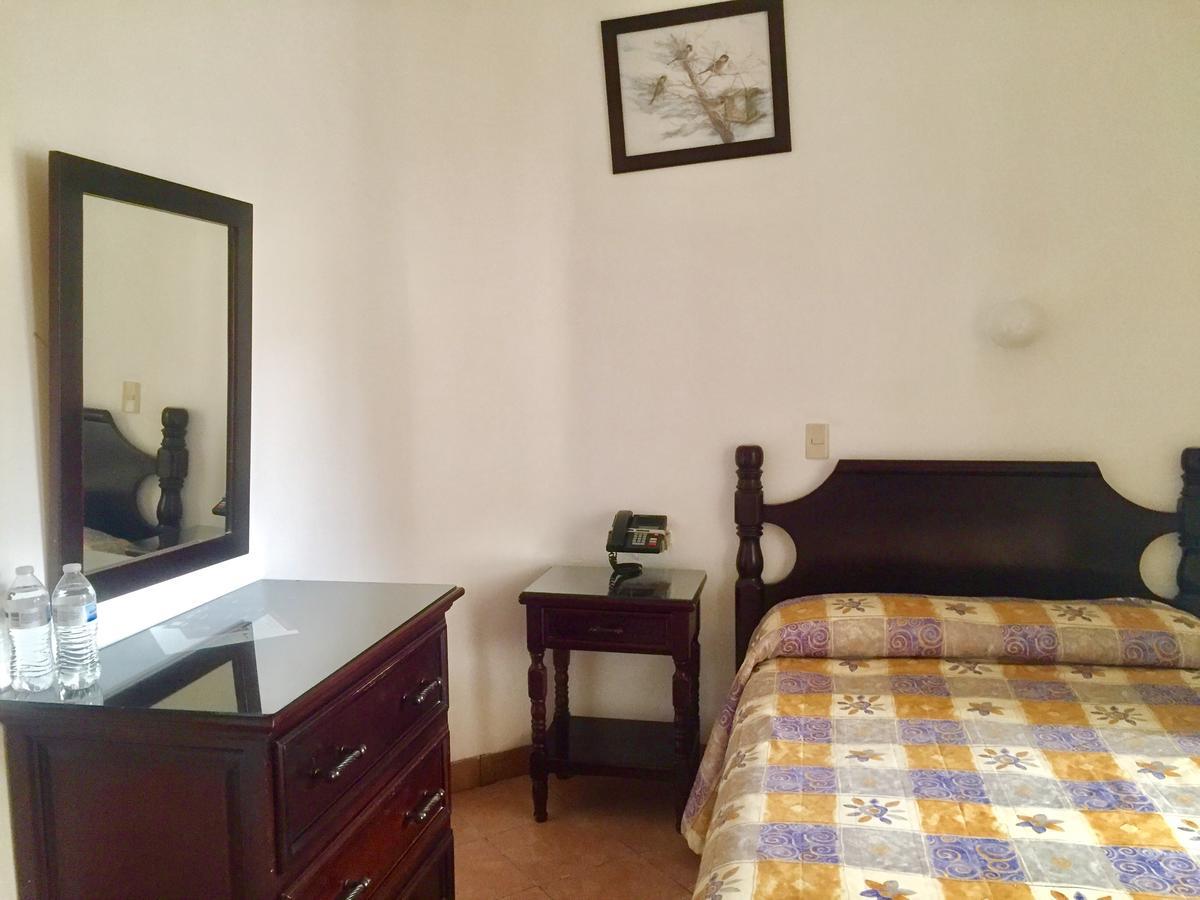 Hotel De Los Banos Pachuca Luaran gambar